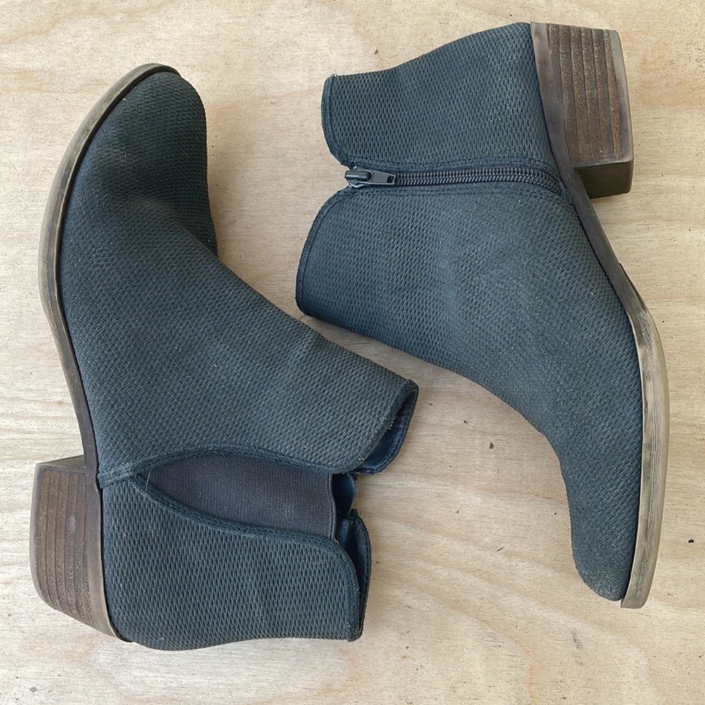 KENSIE Gerona Booties Womens size 10